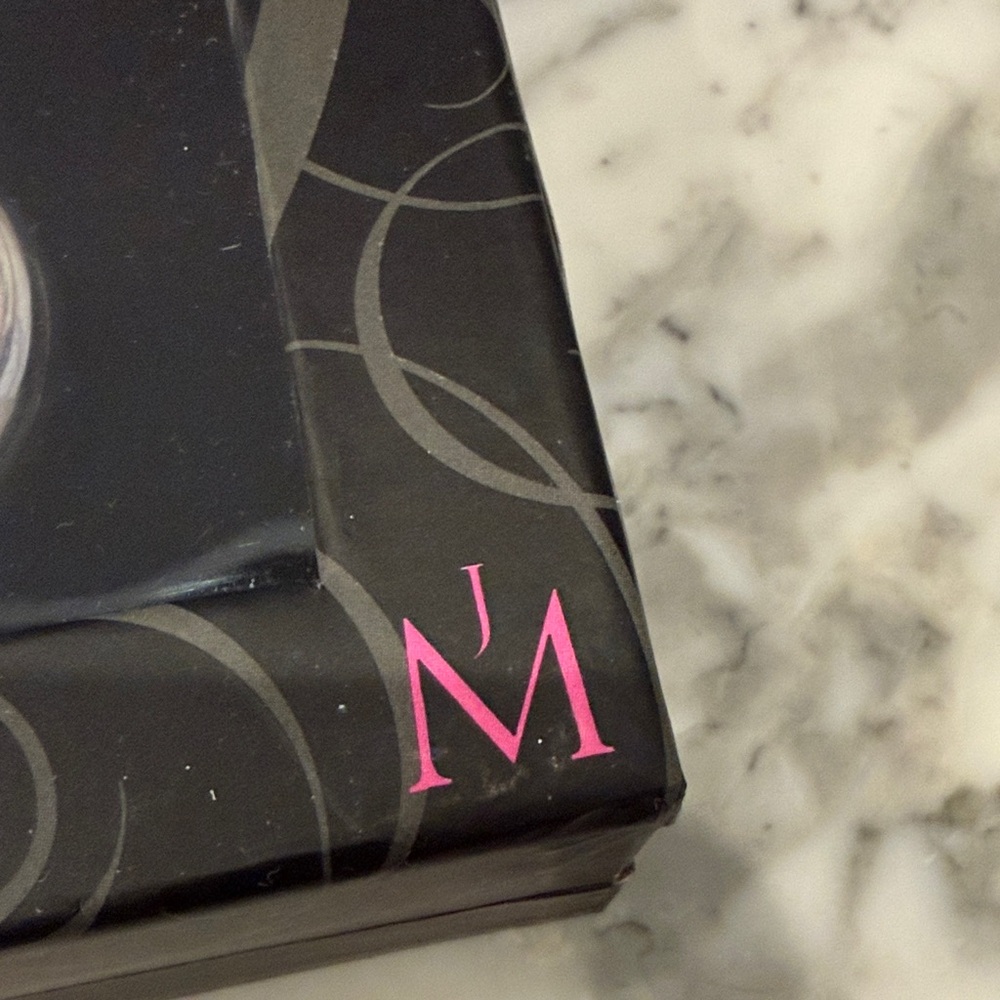 Momma’s Jewels Elegant Silver Interlocking Teething Necklace - Picture 2 of 3